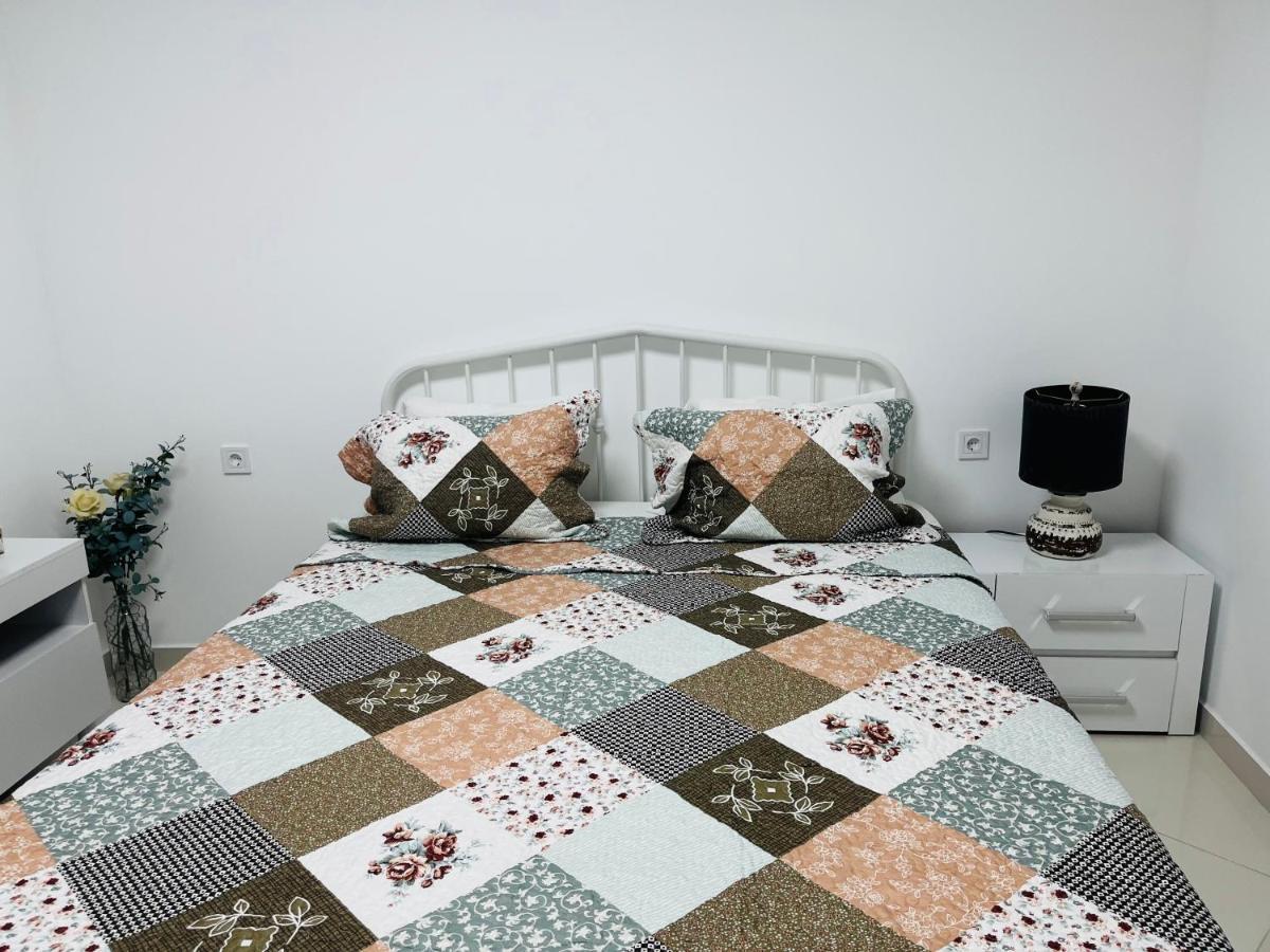 Techas City Center Luxurious Suites & Rooms ปรายา ภายนอก รูปภาพ